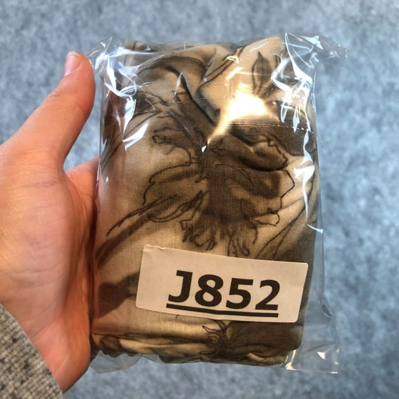 Banana Republic Top Size S Womens Watercolor Floral Ruffled Neckline Sleeveless - Picture 8 of 8